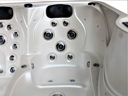 XENA trysky model 2021