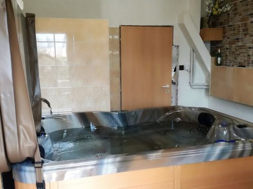 Vnitřní vířivka XENA