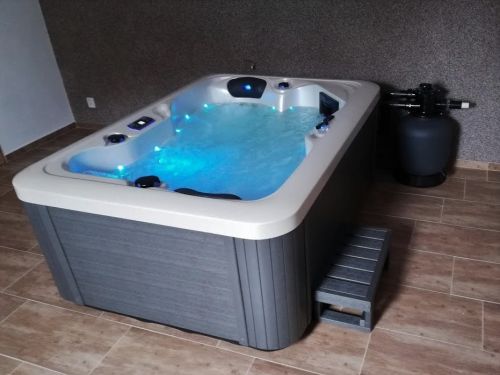 Vířivka MIRA pro dva Sedlčany