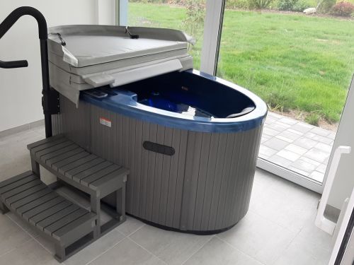 Vířivka NAVI Benešov