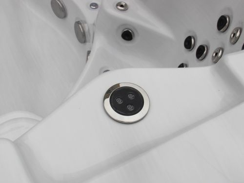 AQUILA ovládání protiproudu